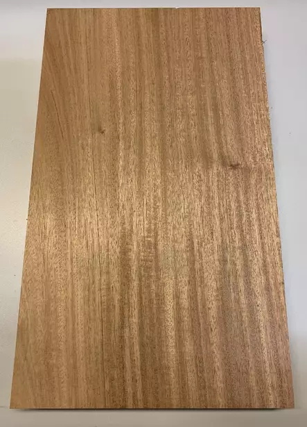 Viilu,mahonki 0,6 x 230 x 2550 mm - Viilut - Viilu-mahonki-230 - 2