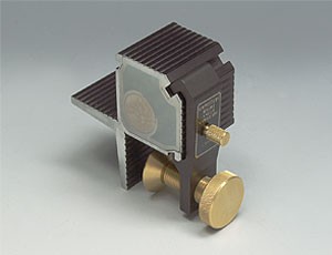 Right-Angle Saw Guide - Sahausohjaimet - 05T0401 - 1